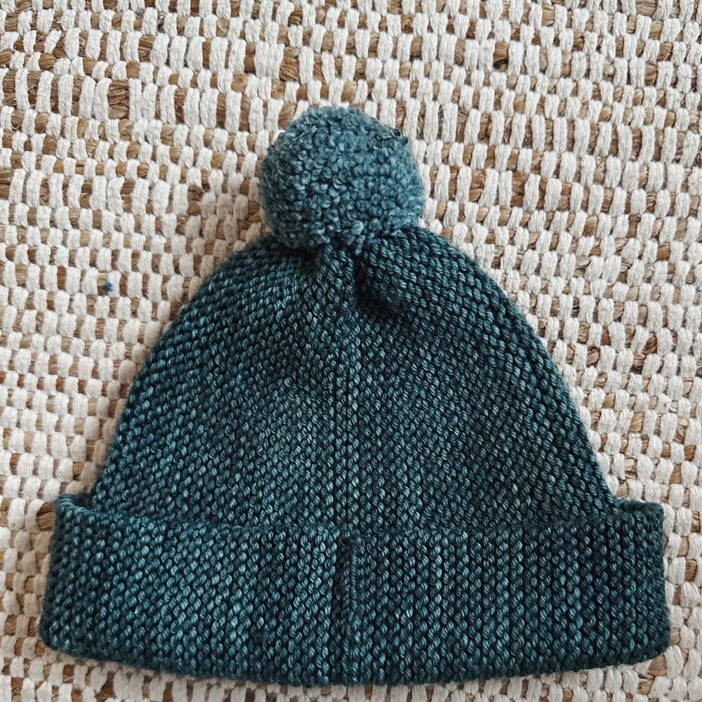 Misha & Puff Garter Hat